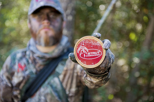 STRUT COMMANDER Turkey Pot Call - Realistic Yelps, Clucks, Cutts, Purrs for Turkey Hunting - Made in USA