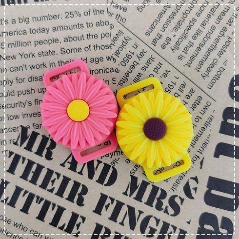 FuninCrea Sunflower Pet Apple AirTag Case, Durable Silicone Holder for Dogs and Cats, Summer Anti-Lost Cover