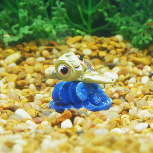 Penn-Plax Mini Aquarium Ornament for Finding Nemo, Fun Decoration with Friendly Turtle Riding a Wave