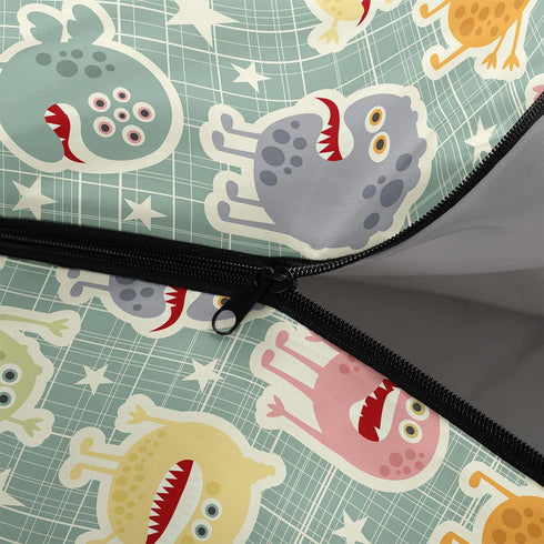 Kids Sleeping Bag for Boys and Girls - Monster Alien Print, Lightweight Warm Portable Waterproof Sleeping Bag