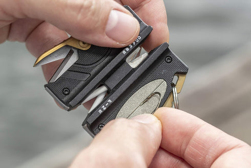 51057 Smith's Regal River Fishing Multi-Tool - Coarse + Fine Knife Sharpening Slots, Line Cutter, Jig Eye Cleaner