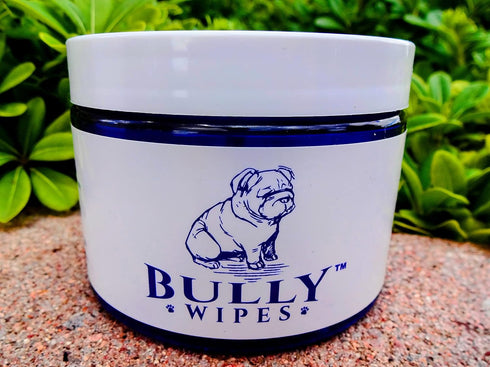 Bully Wipes - Bulldog Wrinkle Wipes, All Natural Organic Formula, Refreshing Botanical Scent, Safe for Eyes, Ears,
