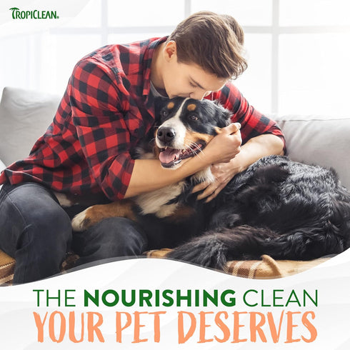 TropiClean Papaya & Coconut Dog Wipes for Paws and Butt, Deep Cleaning Grooming Wipes, Safe for Face, 100 Count
