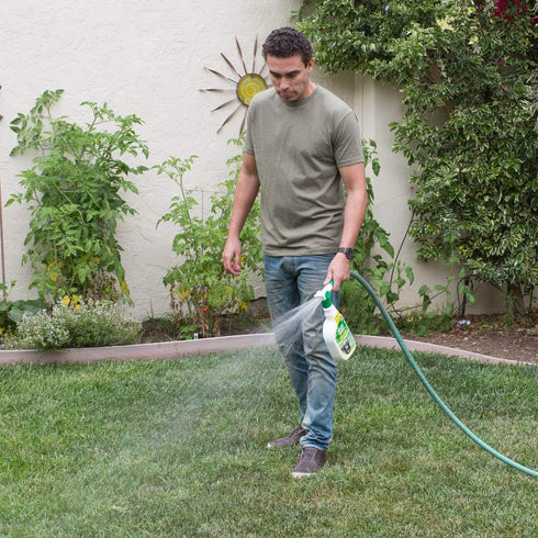 Outdoor Odor Eliminator for Pets - Ideal for Dogs, Artificial Grass & Patio, 32 oz Hose End Sprayer