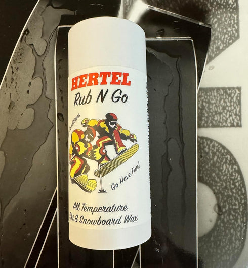 Rub N Go All Temperature Ski and Snowboard Wax, 2.5 Ounces of Pure Fun, Edge to Edge Application