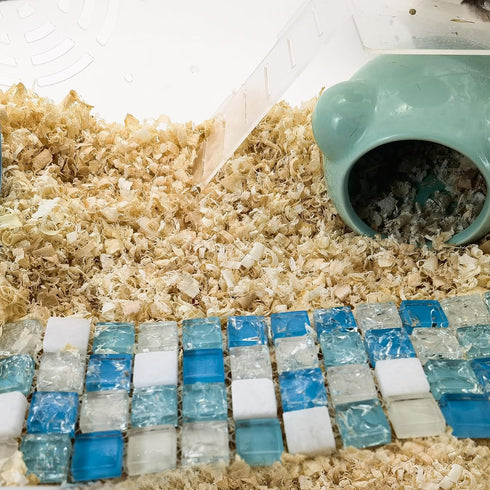 Crystal Hamster Cooling Pad, Scalable Quartz Glass Ice Crack Bed for Dwarf Hamster, Blue, M, 6 * 10cm
