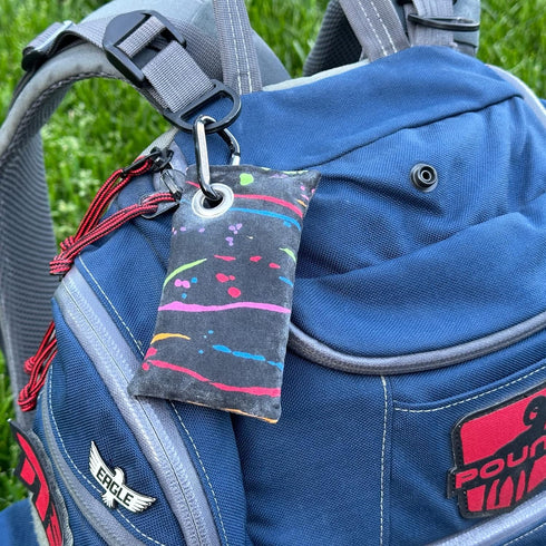 HYZER HOUND DISCS Disc Golf Chalk Bag | Essential Accessories for Improved Grip | Attaches with Carabiner