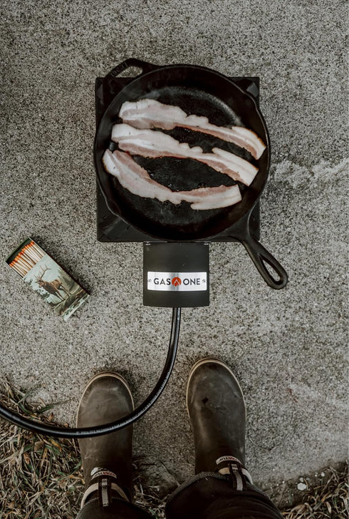 GasOne High Pressure Single Propane Burner, Outdoor Cooking with Heat Shield and Steel Braided Hose