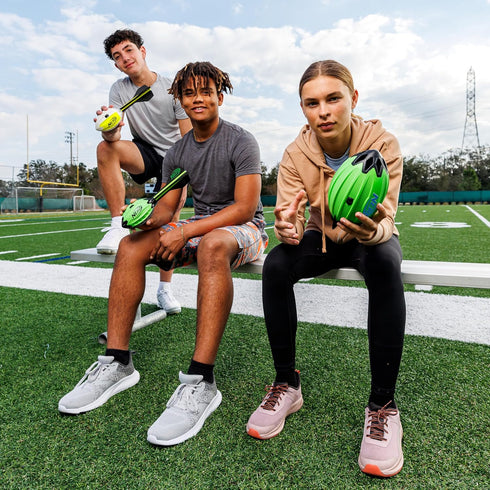 2 1 NERF Vortex Rocket Foam Football - NERF Soft Vortex Rocket Football for Long-Distance Throws - in Design - Throw