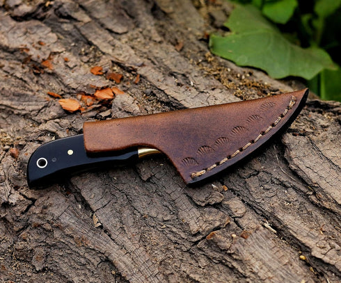 Handmade Damascus Steel Hunting Knife with Brass Guard Handle - Fixed Blade Bush Craft Camping Cutter