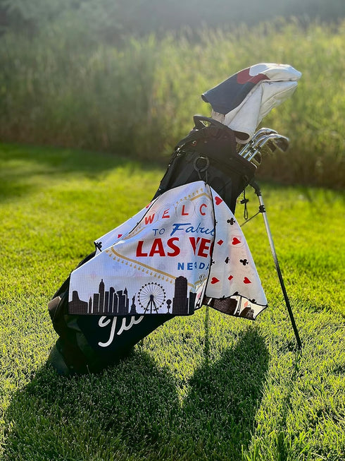 Pin Hunters Las Vegas Golf Towel - Premium Microfiber Waffle Towel with Clip, Unique Gift for Golf Lovers