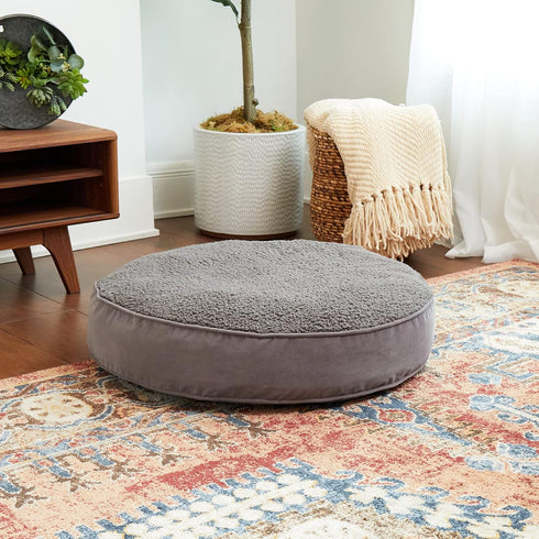 Happy Hounds Scout Deluxe Round Pillow Style Dog Bed, Small (30 x 30 in.), Pewter