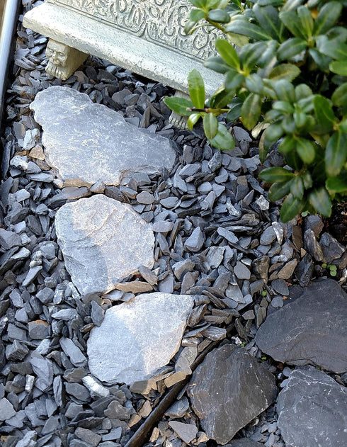 Natural Slate Stone - 1/8 to 1/4 inch Slate Gravel for Aquariums, Bonsai, and Miniature Gardens
