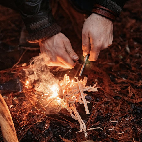 ueberleben Zuenden Fire Starter - Handcrafted Wood Handle Ferro Rod, Survival Igniter with Neck Lanyard & Multi-Tool